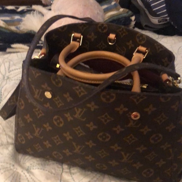 ITEMS FOR TRADE!!! Posh Ambassador I ⭐️ and Posh Ambassador II.⭐️⭐️ - Picture 3 of 16